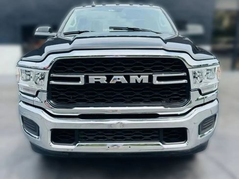 Used 2020 RAM 2500 Tradesman w/ Chrome Appearance Group image 8