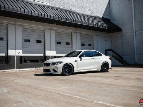Used 2017 BMW M2 image 24