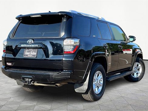 Used 2018 Toyota 4Runner SR5 Premium image 12