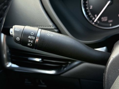 Used 2023 Cadillac XT4 Premium Luxury image 14