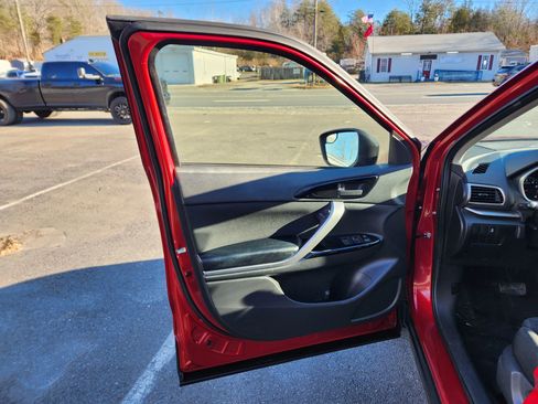 Used 2019 Mitsubishi Eclipse Cross LE Sport Utility 4D image 21