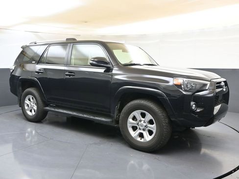 Used 2024 Toyota 4Runner SR5 Premium image 7