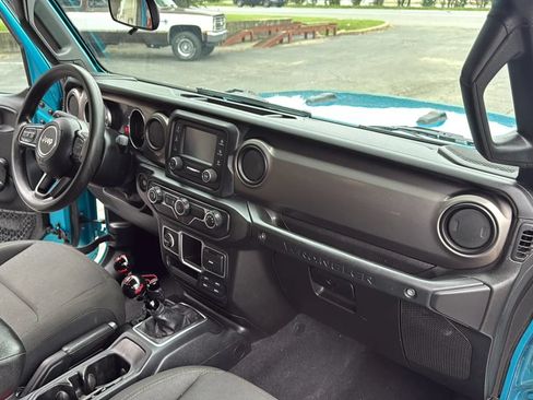 Used 2020 Jeep Wrangler Unlimited Sport AWD/4WD image 13