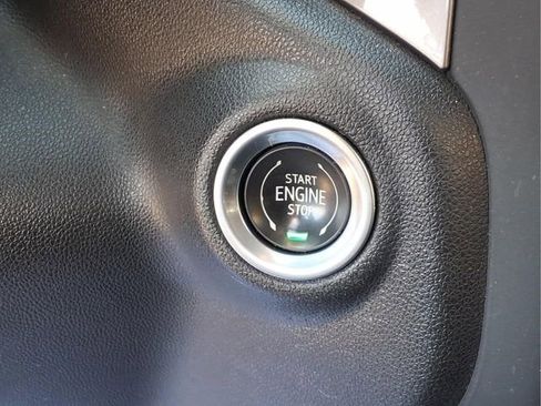 Used 2022 Chevrolet Silverado 1500 Custom image 12