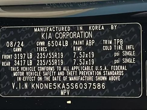 Used 2025 Kia Carnival SX FWD image 29