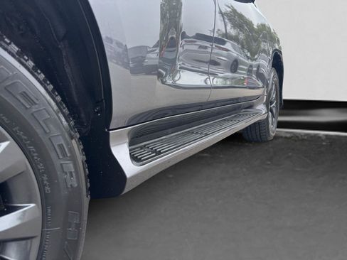 Used 2021 Lexus GX 460 Premium w/ Premium Package AWD/4WD image 59
