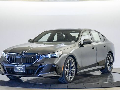 New 2026 BMW i5 eDrive40 w/ M Sport Package image 1