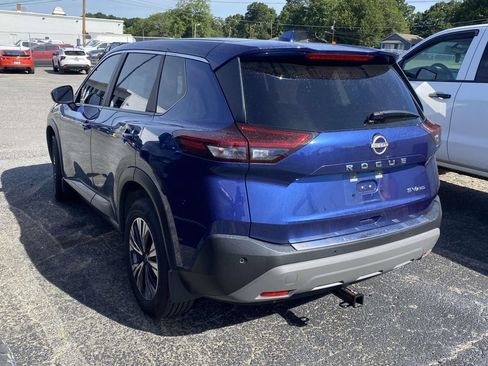 Used 2023 Nissan Rogue SV AWD/4WD image 4