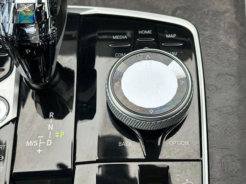 Certified 2022 BMW X7 xDrive40i w/ M Sport Package image 27