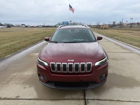 Used 2019 Jeep Cherokee Latitude w/ Popular Appearance Group image 11