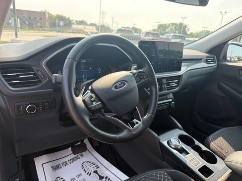 Used 2023 Ford Escape Active w/ Tech Pack #2 AWD/4WD image 23