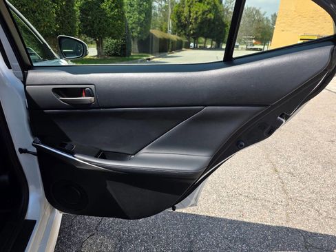 Used 2018 Lexus IS 300 AWD w/ Comfort Package image 32