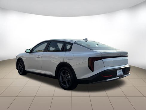 Used 2025 Kia K4 FWD image 5