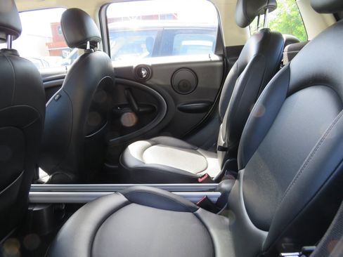 Used 2012 MINI Cooper Countryman S image 9