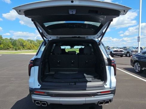 New 2026 Chevrolet Traverse LT w/ Driver Confidence Package image 10