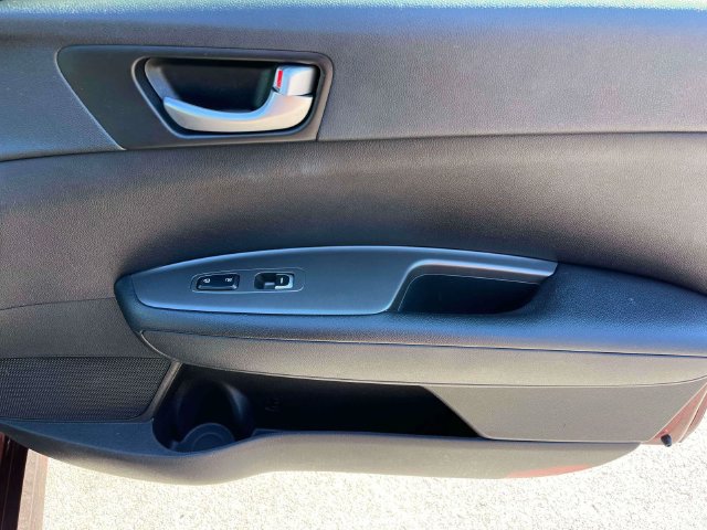 Used 2020 Kia Optima LX FWD image 21