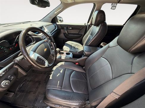 Used 2017 Chevrolet Traverse LT AWD/4WD image 10