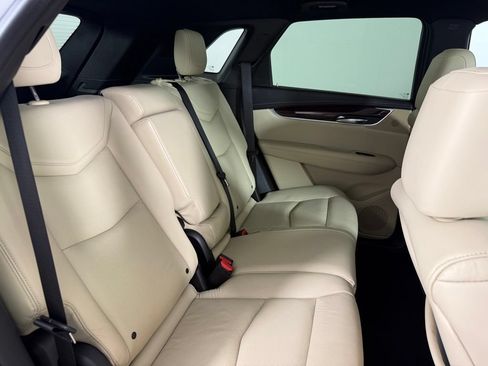 Used 2017 Cadillac XT5 Premium Luxury w/ Driver Assist Package AWD/4WD image 18