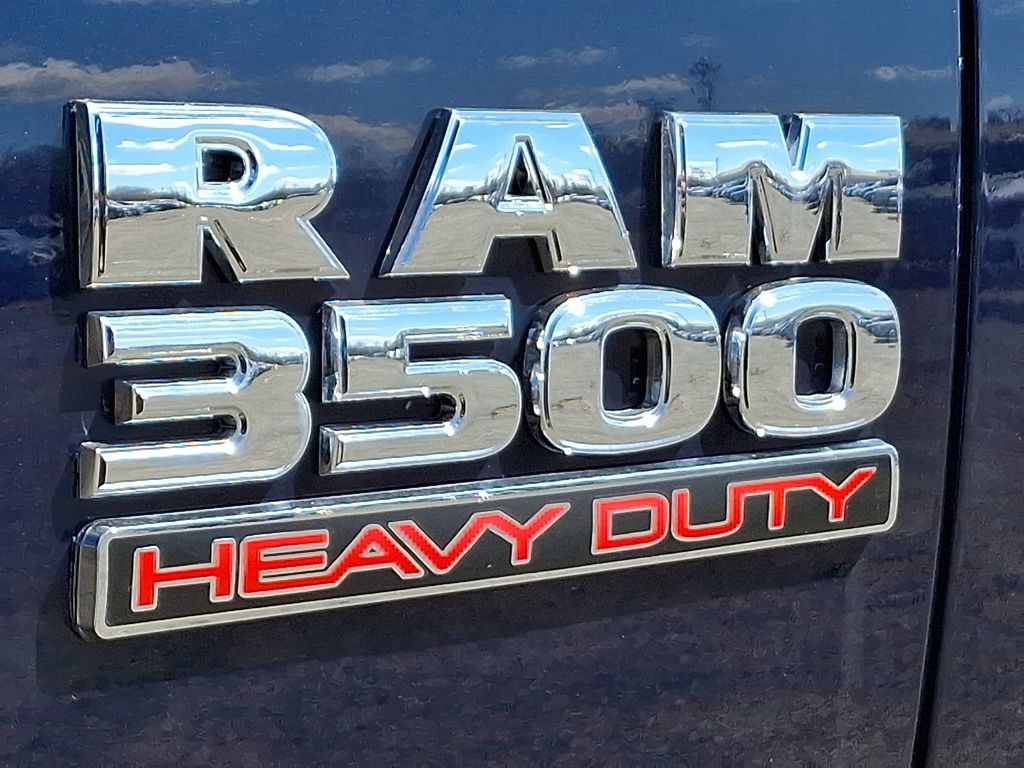 Used 2014 RAM 3500 Tradesman RWD image 31