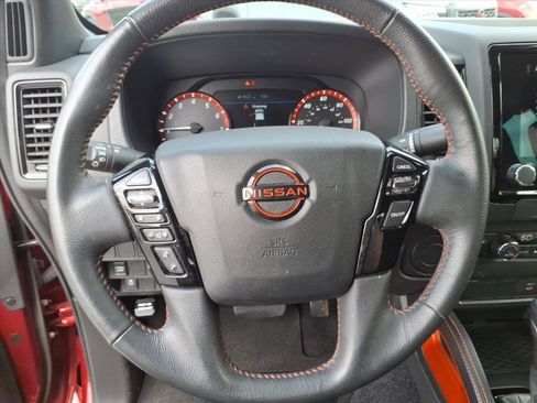 Used 2024 Nissan Frontier Pro-X image 10