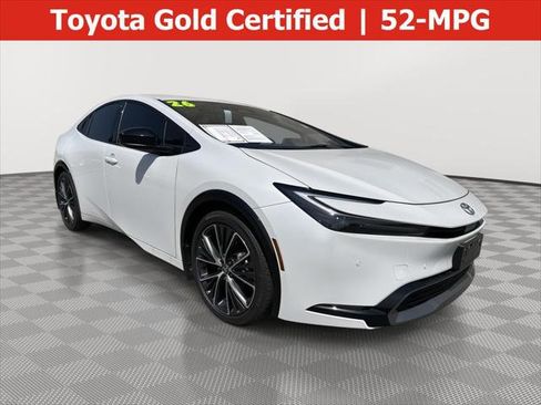 Certified 2026 Toyota Prius XLE FWD image 1