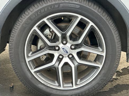 Used 2019 Ford Explorer Sport image 45