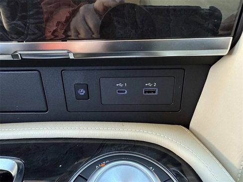 Used 2024 INFINITI QX80 Luxe w/ Cargo Package image 25