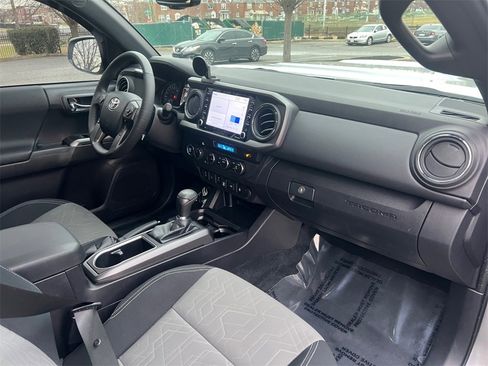 Certified 2023 Toyota Tacoma TRD Sport image 16