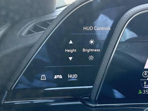 Used 2023 Cadillac Escalade Sport w/ LPO, ONYX Package image 24