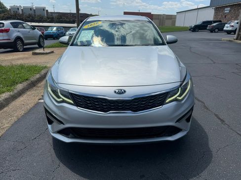 Used 2020 Kia Optima LX FWD image 2