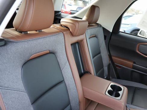 Used 2024 Ford Bronco Sport Outer Banks w/ Tech Package image 12