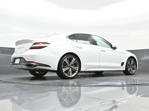 New 2025 Genesis G70 2.5T w/ Sport Prestige Package image 17