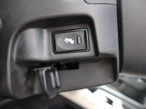 Used 2022 RAM 3500 Laramie AWD/4WD image 19