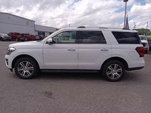 Used 2024 Ford Expedition Limited RWD image 6