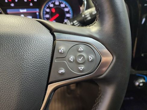 Used 2023 Chevrolet Traverse LT image 23