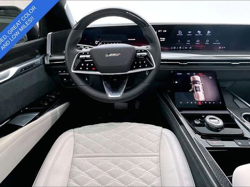 Used 2026 Cadillac Escalade V AWD/4WD image 8