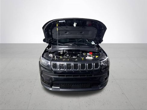 Used 2024 Jeep Compass Sport AWD/4WD image 21