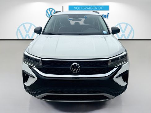 Used 2024 Volkswagen Taos S FWD image 2