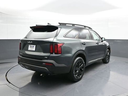 Certified 2023 Kia Sorento S w/ Panoramic Sunroof Package image 6
