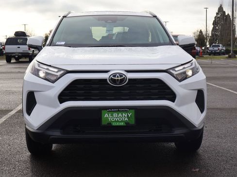 New 2025 Toyota RAV4 XLE w/ Convenience Package image 10