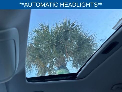 Used 2020 Chevrolet Equinox LS w/ LS Convenience Package image 8