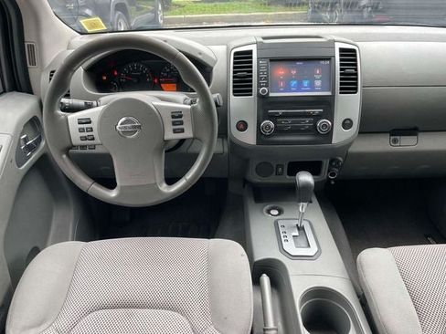Used 2021 Nissan Frontier SV RWD image 15