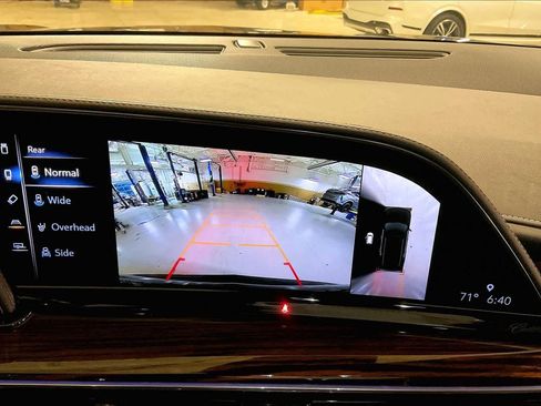 Used 2022 Cadillac Escalade ESV Luxury image 28