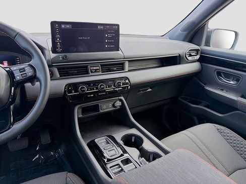 New 2026 Honda Pilot Sport image 19