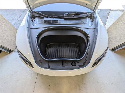 Used 2025 Tesla Model 3 Long Range AWD/4WD image 17