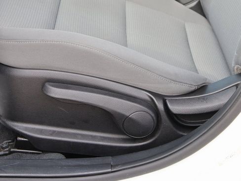 Used 2017 Kia Forte LX image 23