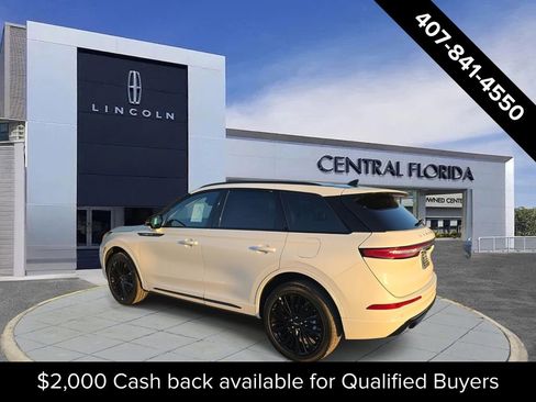 New 2026 Lincoln Corsair Reserve FWD image 4