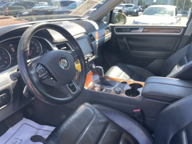 Used 2014 Volkswagen Touareg VR6 AWD/4WD image 14