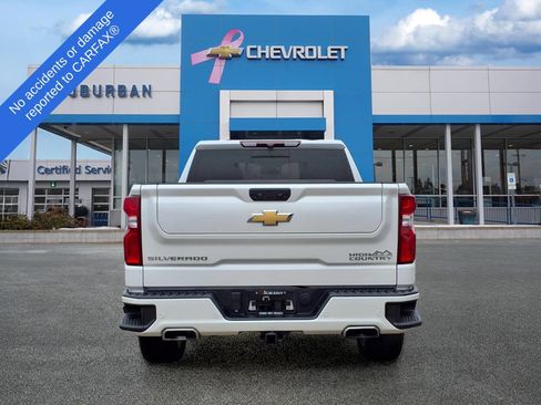 Used 2022 Chevrolet Silverado 1500 High Country w/ High Country Premium Package AWD/4WD image 5