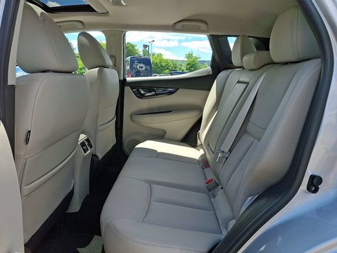 Used 2018 Nissan Rogue Sport SL w/ SL Premium Package AWD/4WD image 14